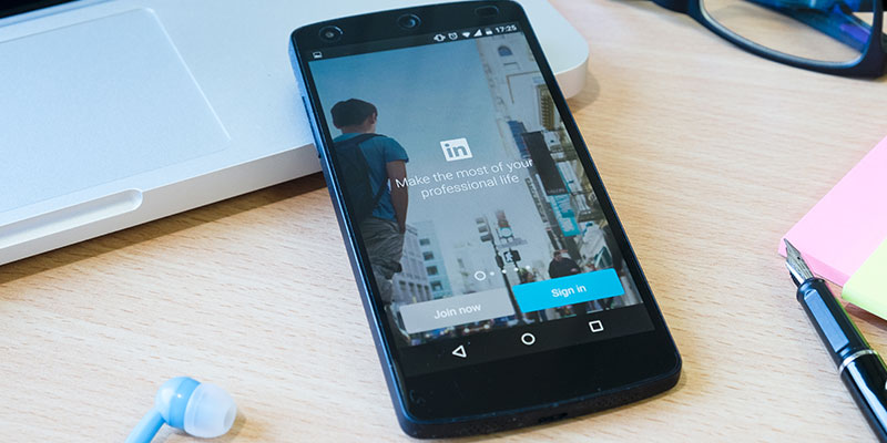 Linkedin, canal de la stratégie seo multicanal